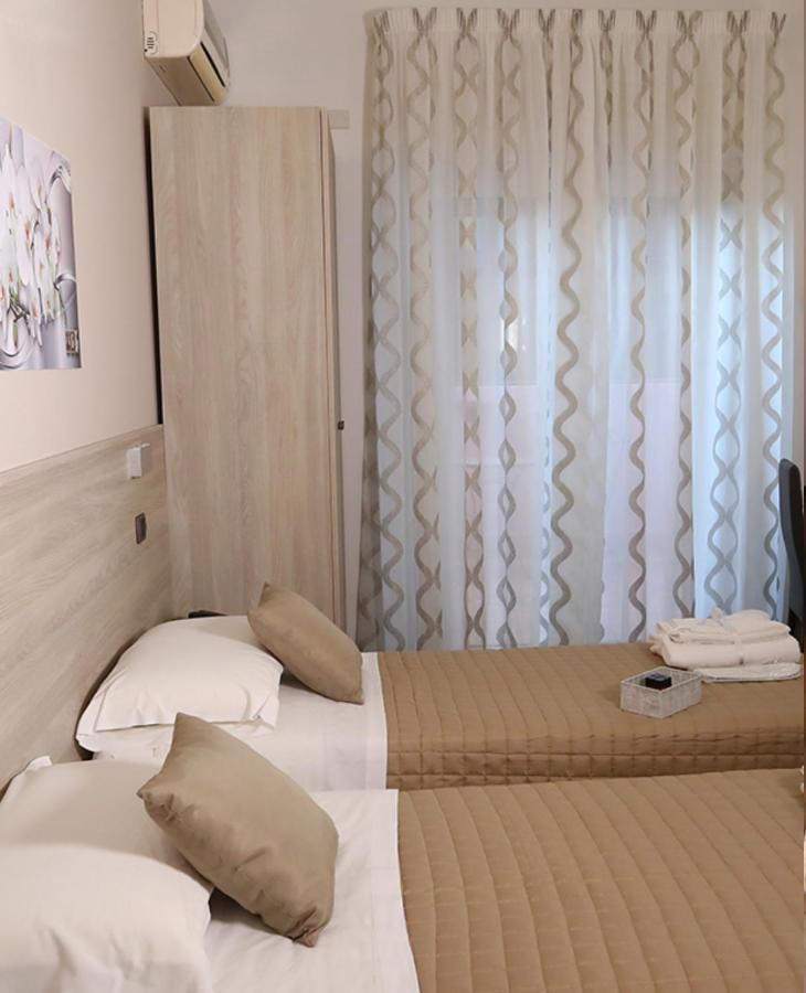 Budget Twin Room,1033105925:JPEG